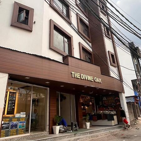 The Divine Oak Hotel Katra  Buitenkant foto