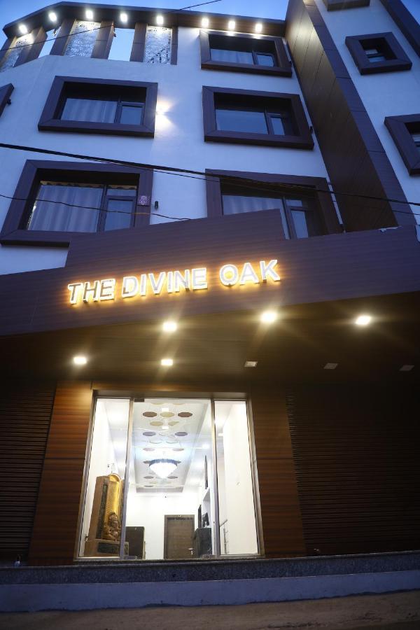 The Divine Oak Hotel Katra  Buitenkant foto